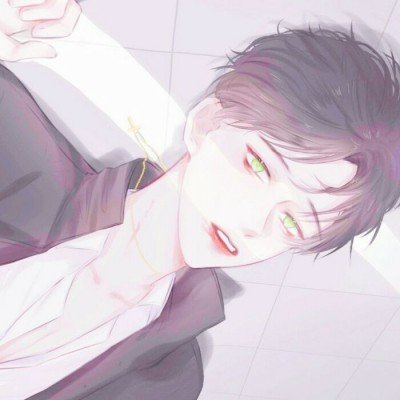 摄影师“打鸟”时背着大型监看器